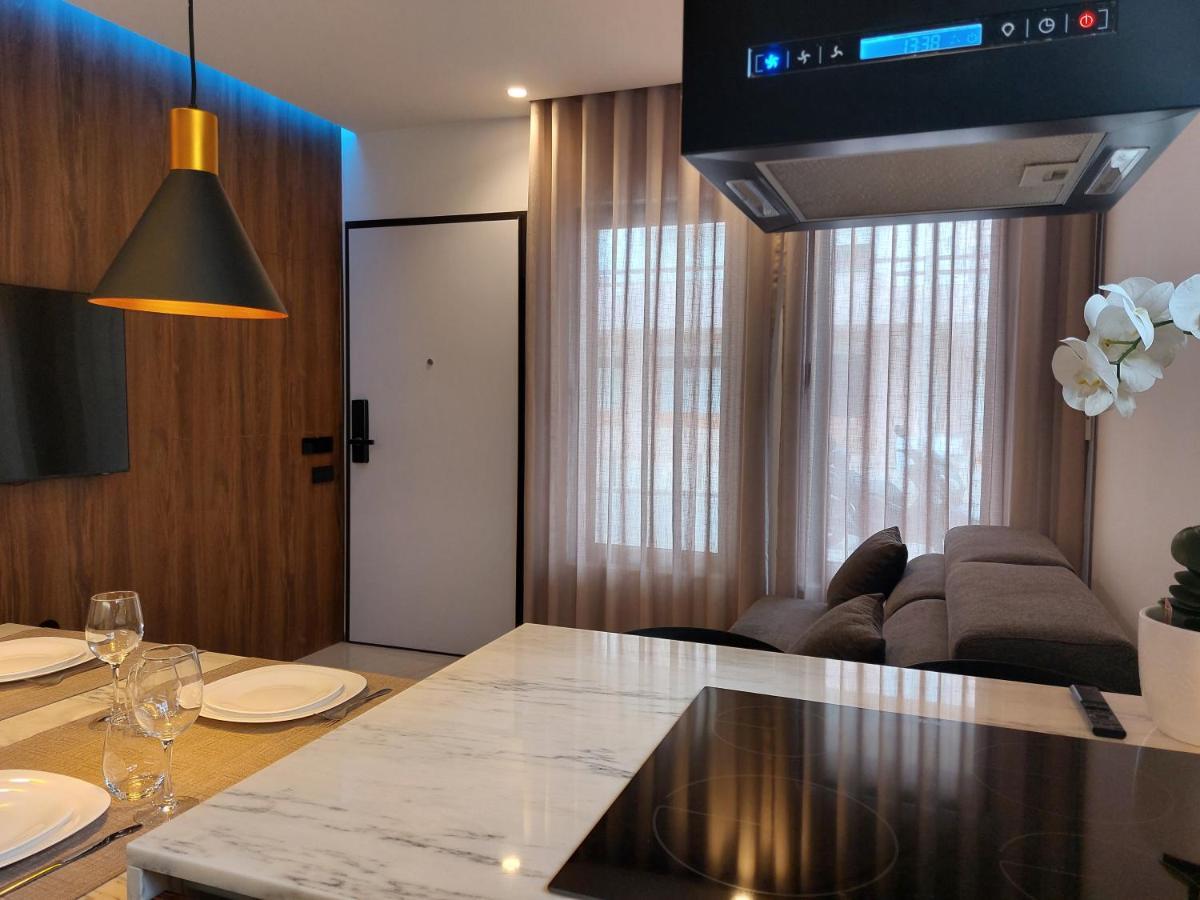 נאזרה Liris Holiday Apartments מראה חיצוני תמונה