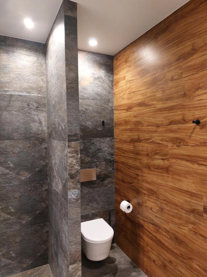 נאזרה Liris Holiday Apartments מראה חיצוני תמונה