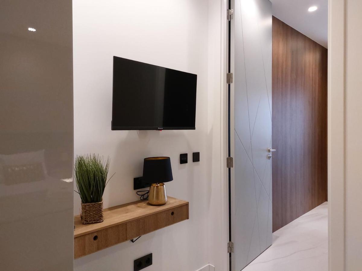 נאזרה Liris Holiday Apartments מראה חיצוני תמונה