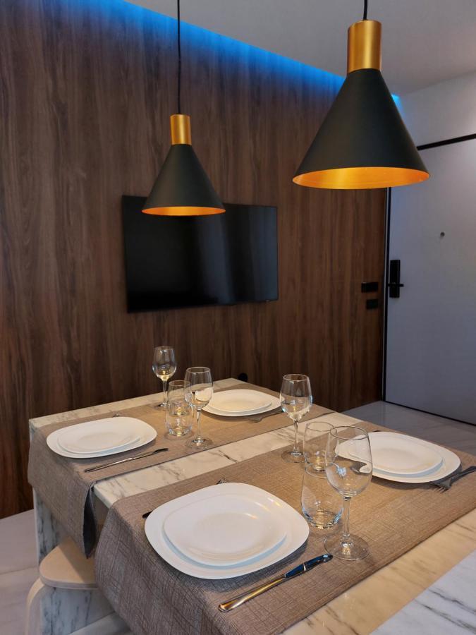 נאזרה Liris Holiday Apartments מראה חיצוני תמונה