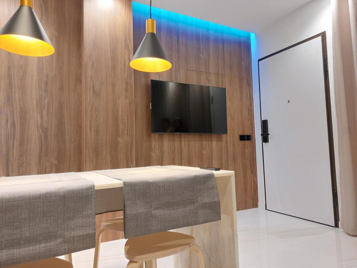 נאזרה Liris Holiday Apartments מראה חיצוני תמונה