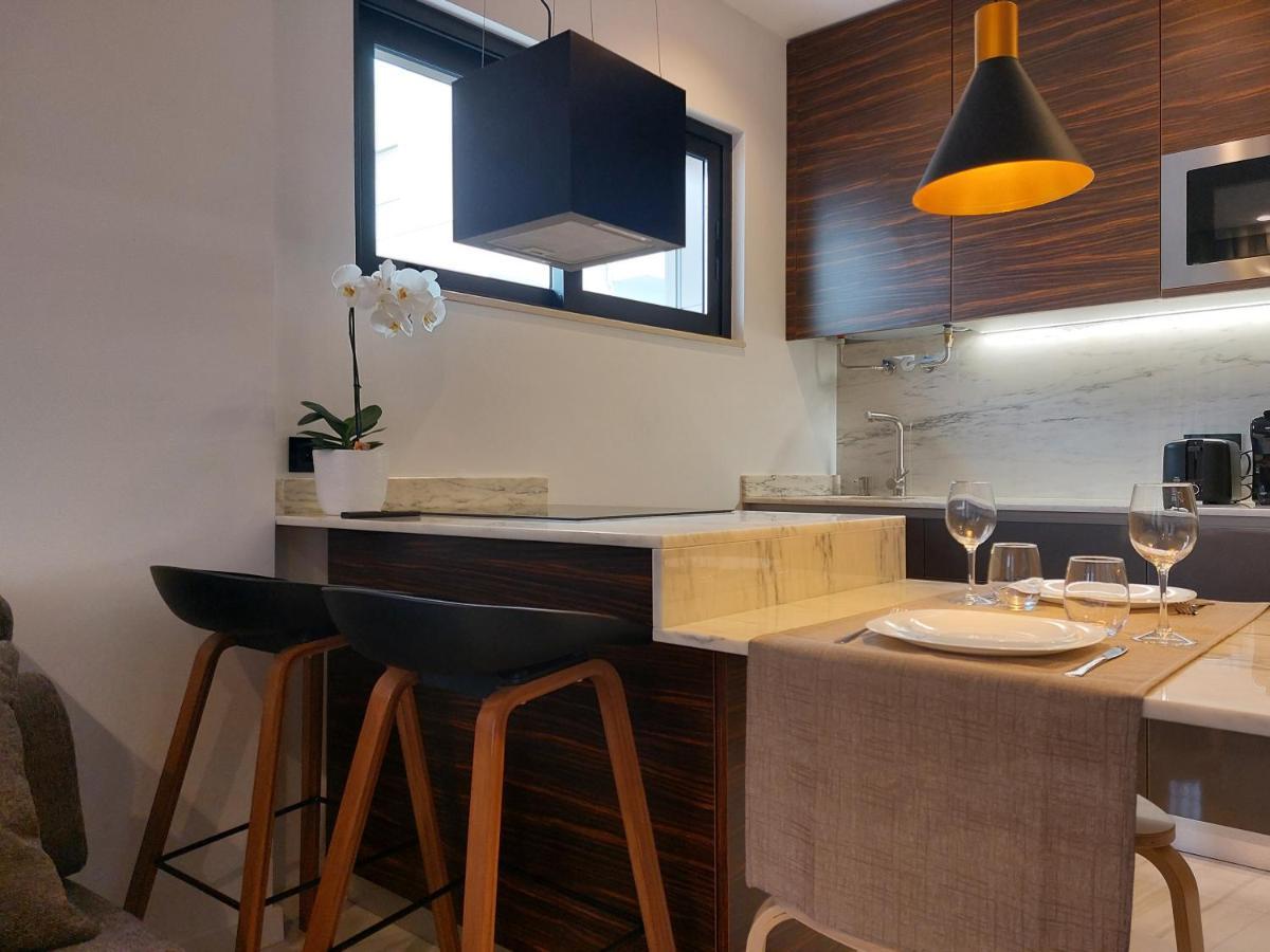 נאזרה Liris Holiday Apartments מראה חיצוני תמונה