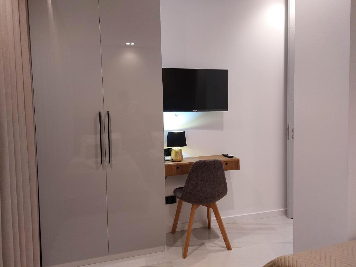 נאזרה Liris Holiday Apartments מראה חיצוני תמונה
