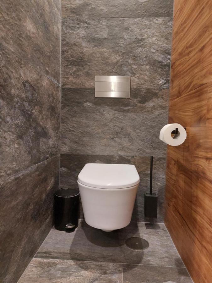 נאזרה Liris Holiday Apartments מראה חיצוני תמונה