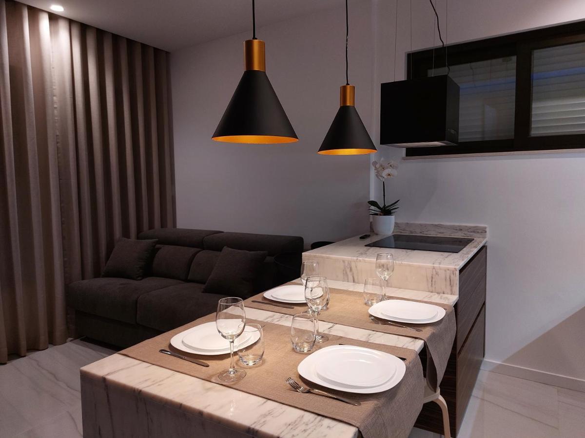 נאזרה Liris Holiday Apartments מראה חיצוני תמונה