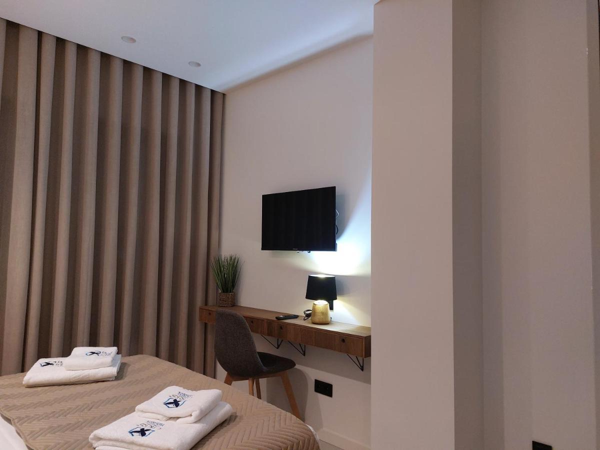 נאזרה Liris Holiday Apartments מראה חיצוני תמונה
